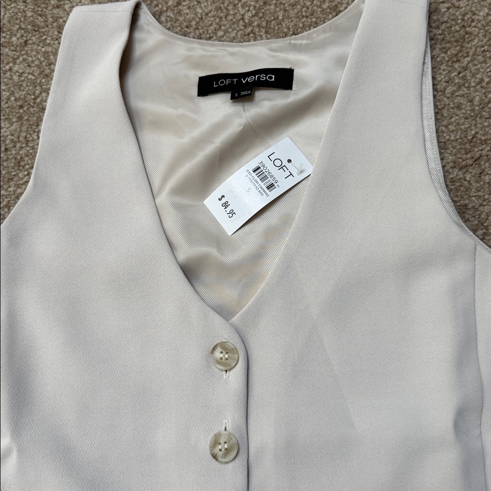 LOFT White Clay Button-Front V-Neck Peplum Top Small NWT - Picture 2 of 4
